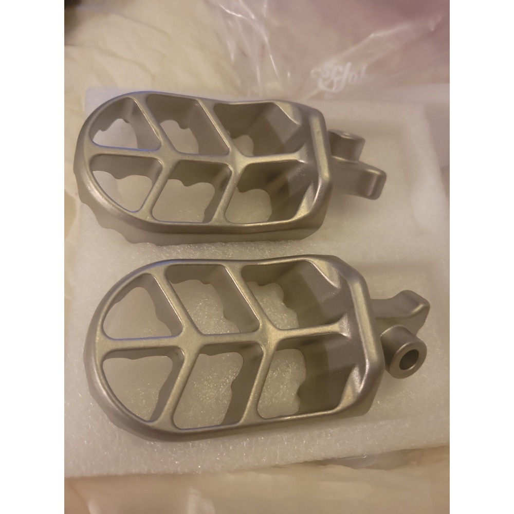 Dirt Bike Foot Pegs 304 Stainless Steel Universal for CRF XR YZ KX KLX Pit Bike